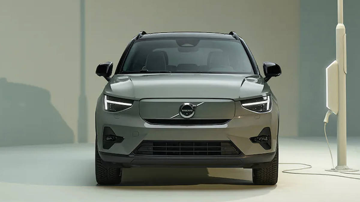 418km range Electric car Volvo XC40 Recharge SUV india launch 26 july