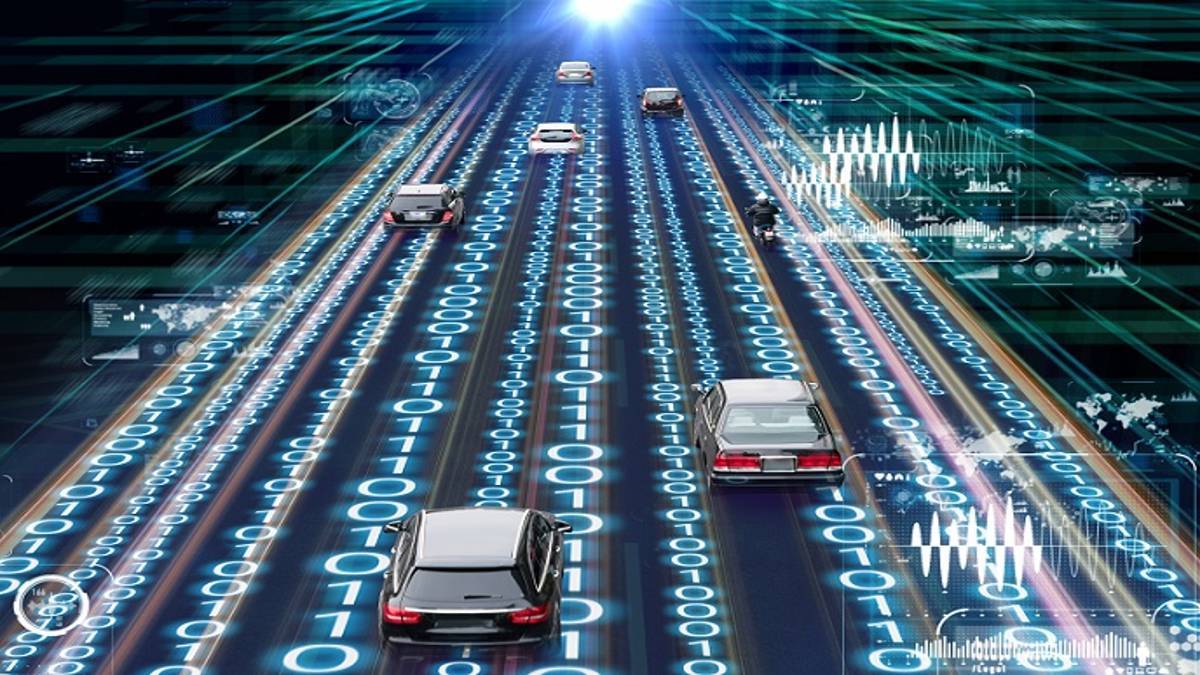 5g-car-on-road