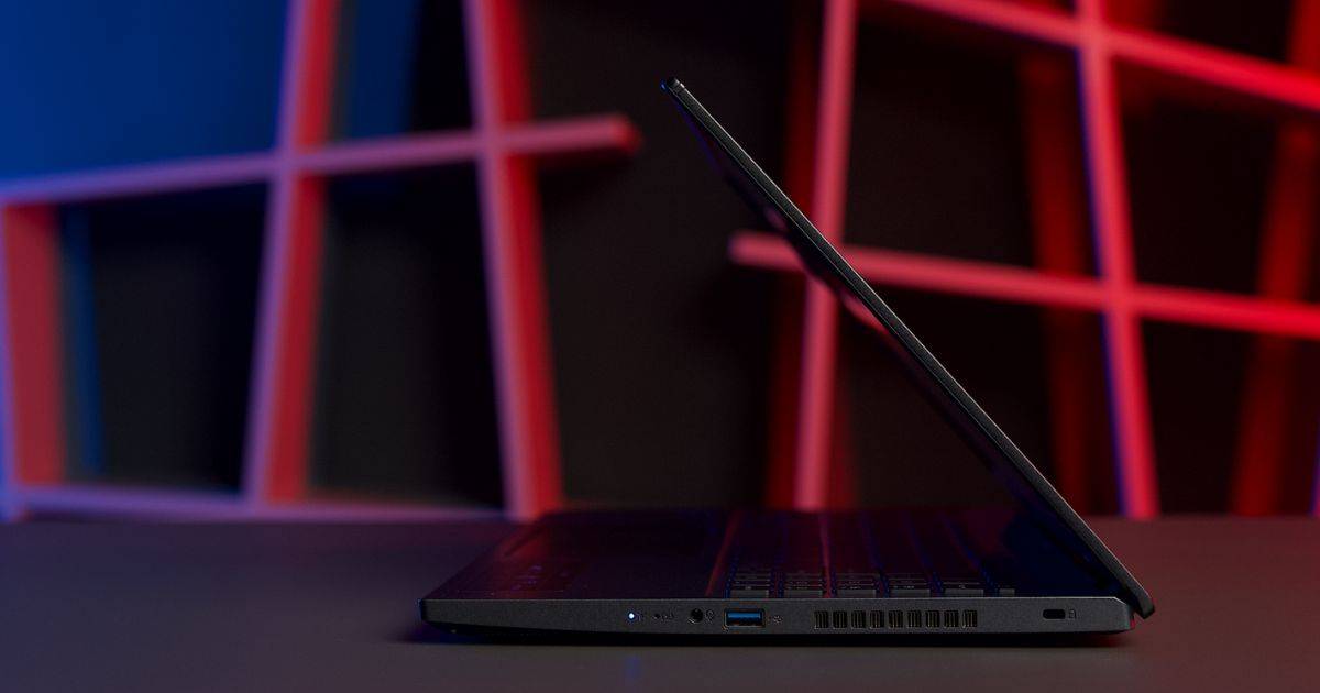 acer-aspire-7-design