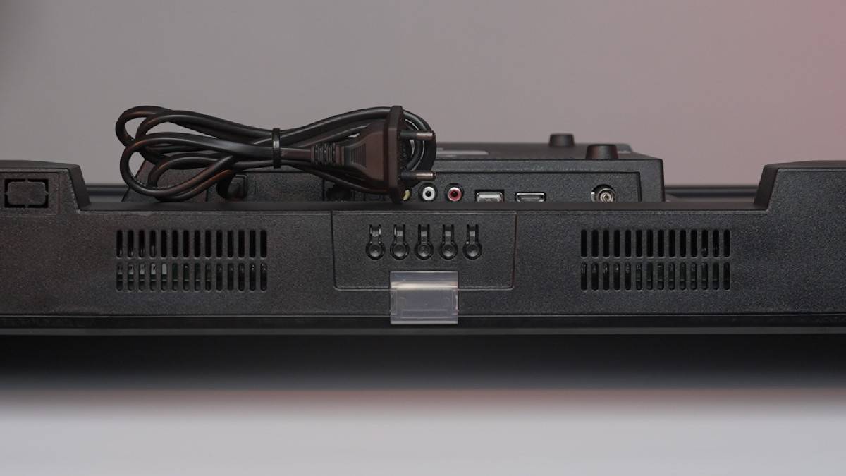 elista-43-smart-tv-review-in-hindi