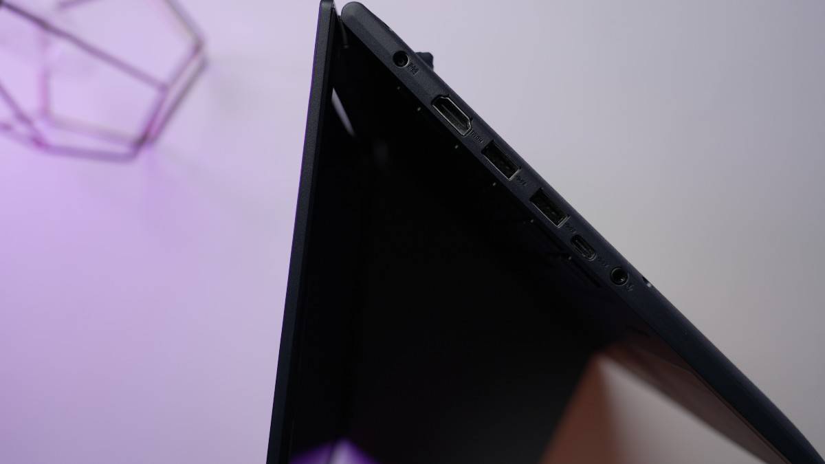 asus-vivobook-x1502-touch-2022-intel-12-gen-core-i3-review-in-hindi