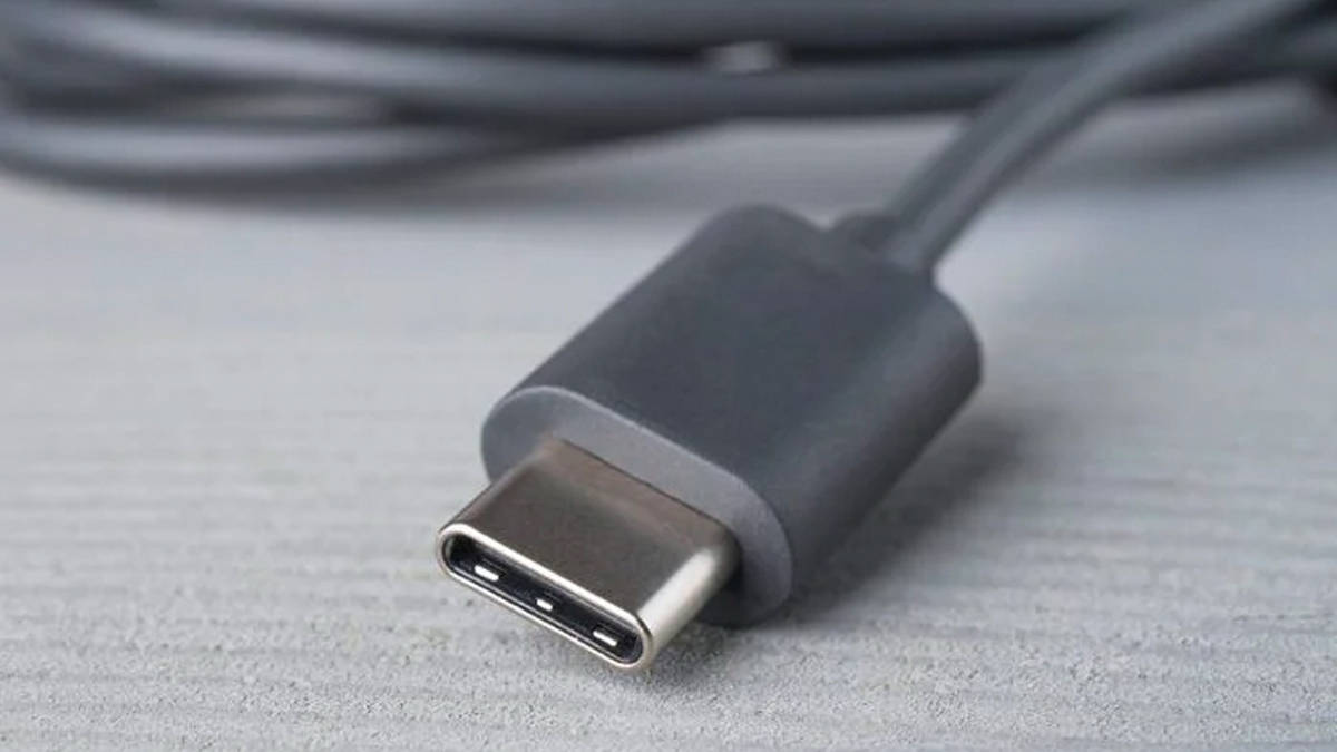 USB Type C universal charger in india details