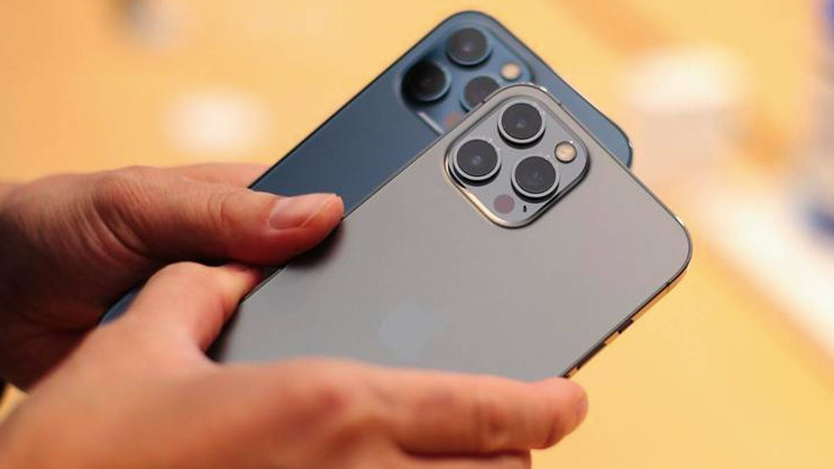 125 iphone 13 robbed from a man worth 95000 dollar