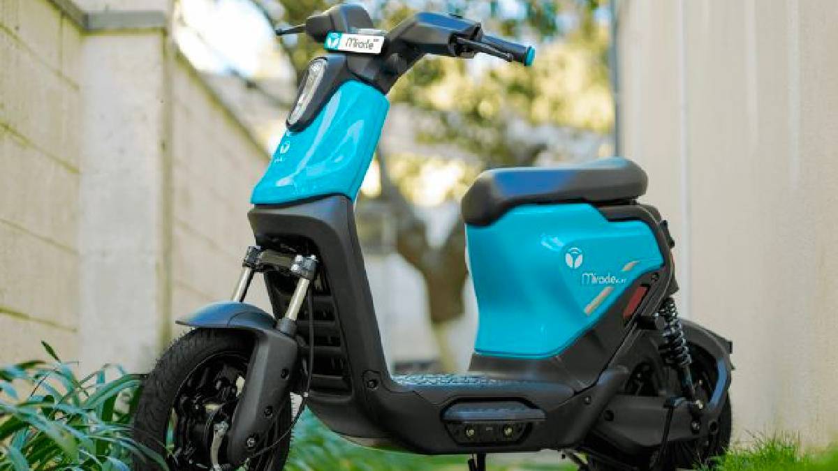 YULU Bajaj Electric Scooters Launch price sale