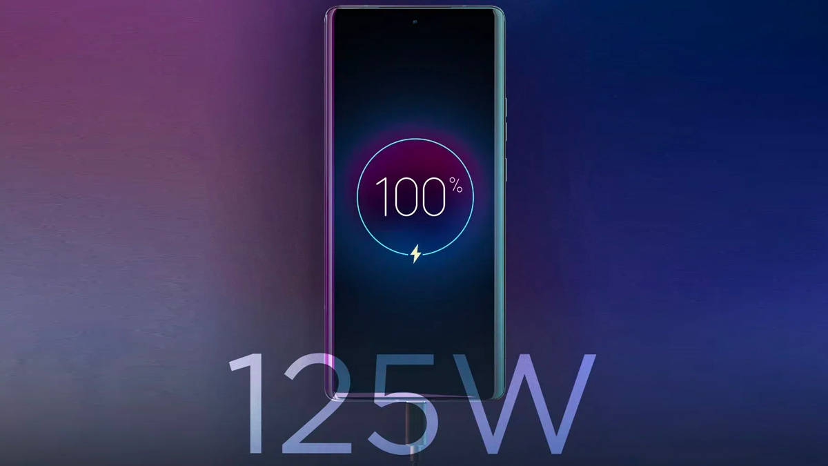 moto-edge-40-pro-charging