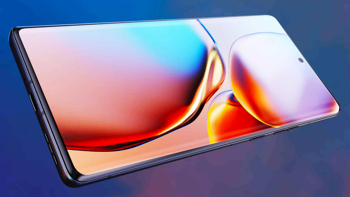 moto-edge-40-pro-display